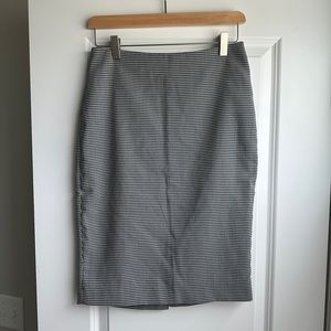 NWT The Limited Plaid Pencil Skirt Size 2